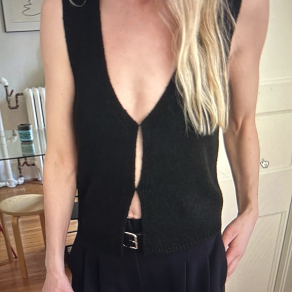 Oak and Fort Vest - Picture 4 of 4